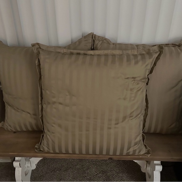 Striped Beige Throw Pillowcases set of 3 large - Picture 4 of 4